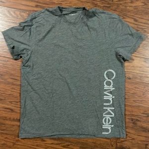 Men’s short sleeve grey Calvin Klein tee-shirt size Large
